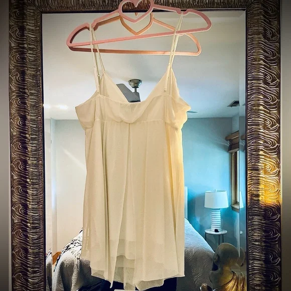 Beautiful SPARKLY spaghetti strap tank - Picture 3 of 5